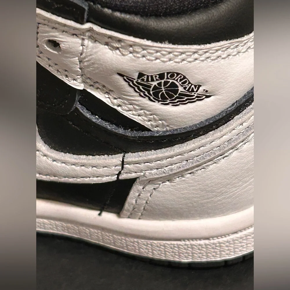 Nike Jordan 1 Retro High OG Black White 2.0 – Toddler Size 4C – New in Box